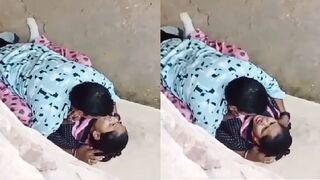 Cheater bhabhi ka outdoor sex mms