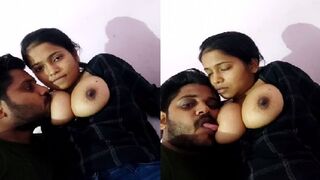 Desi young girlfriend k tight big boobs ko chusa ladke nai