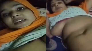 Big boobs chubby bhabhi ka nude video banata bhabhi ka lover
