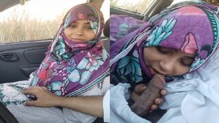 Hijabi muslim girl ko car k andar chusaya lund