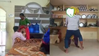 Jawan kamwali chut chatwaake chudi apne maalik k jawan bete se