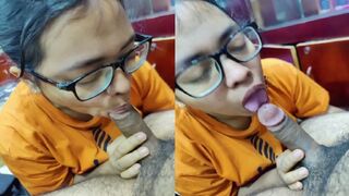 Sexy chasmish girl ka cock sucking video